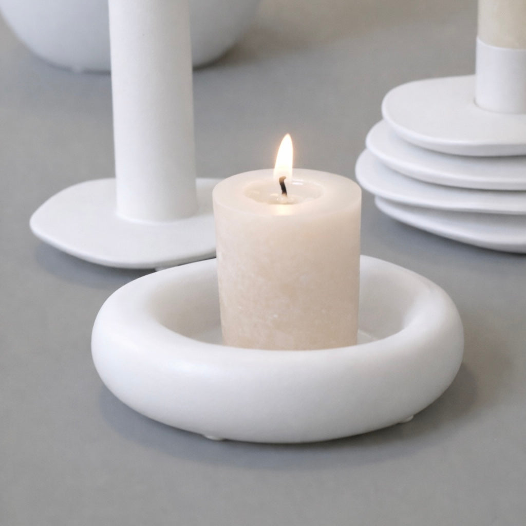 Ania Ring – Kerzenhalter & Schale aus Keramik, Weiß | Lübech Living