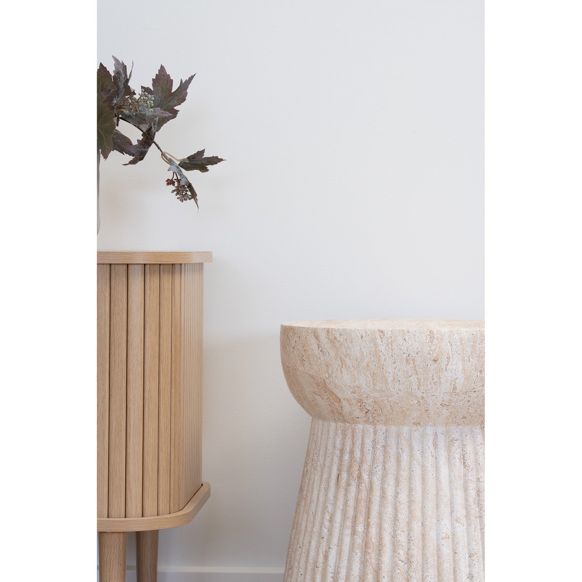 Bonn Side Table - Natural, Fiberclay mit Groove -Design, Ø37x43 cm