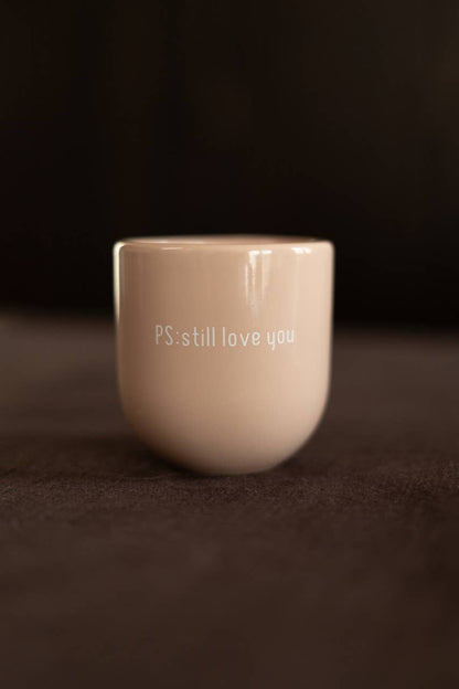 Keramiktasse „PS: Still Love You“ – Valentinstagsgeschenk mit Herz