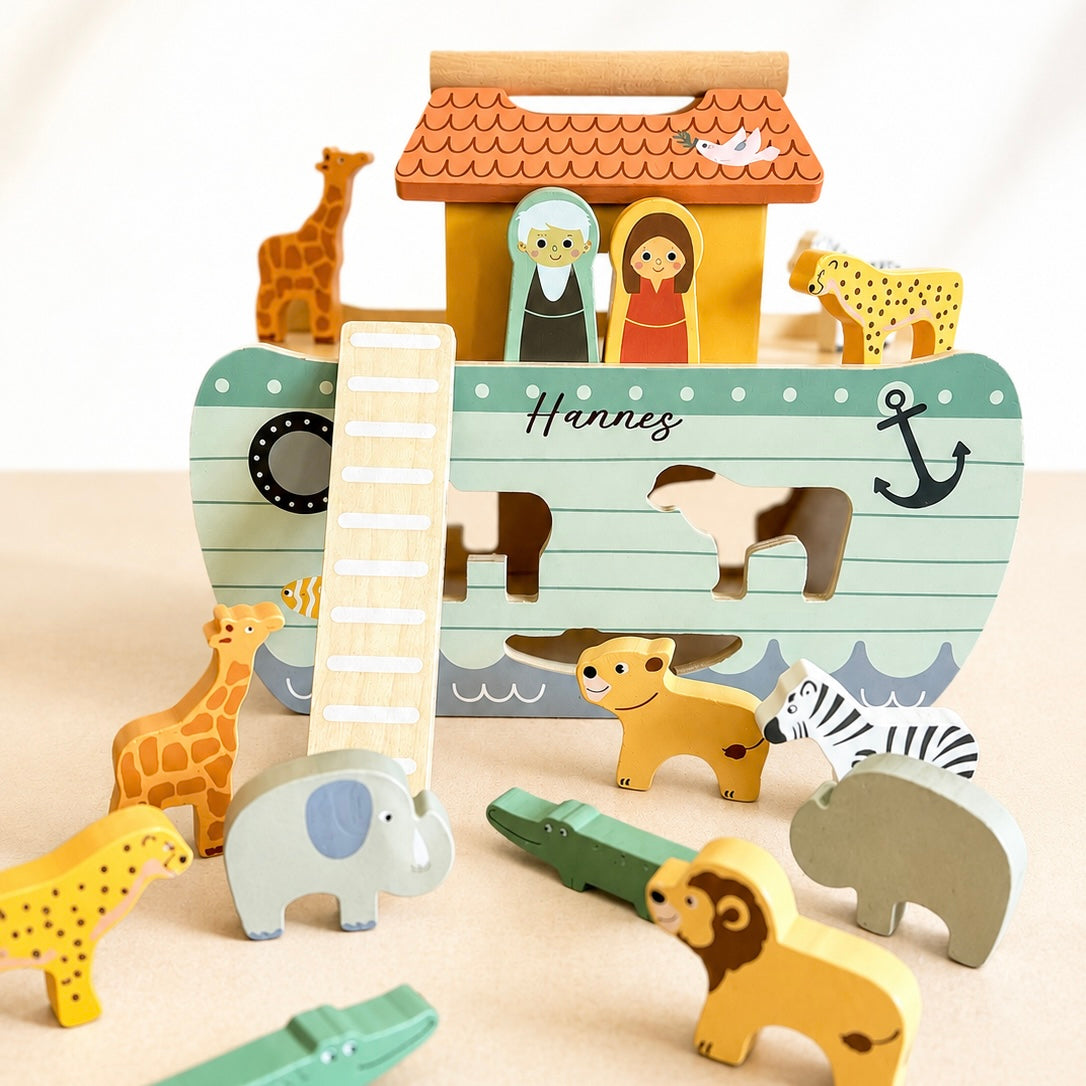Arche Noah mit Gravur – Personalisiertes Taufgeschenk aus Holz