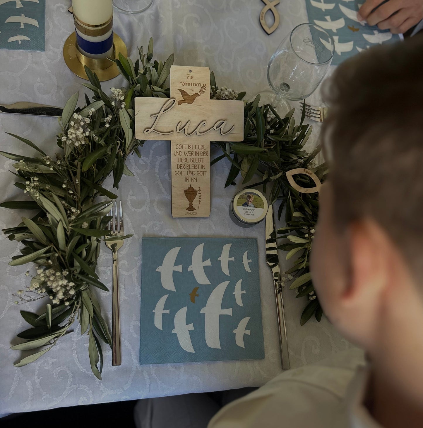 Personalisiertes Kommunionskreuz mit Name, Datum & Wunschspruch