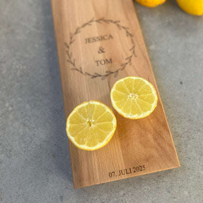 Personalisiertes Schneidebrett aus Buchenholz – Hochzeitsgeschenk mit Gravur