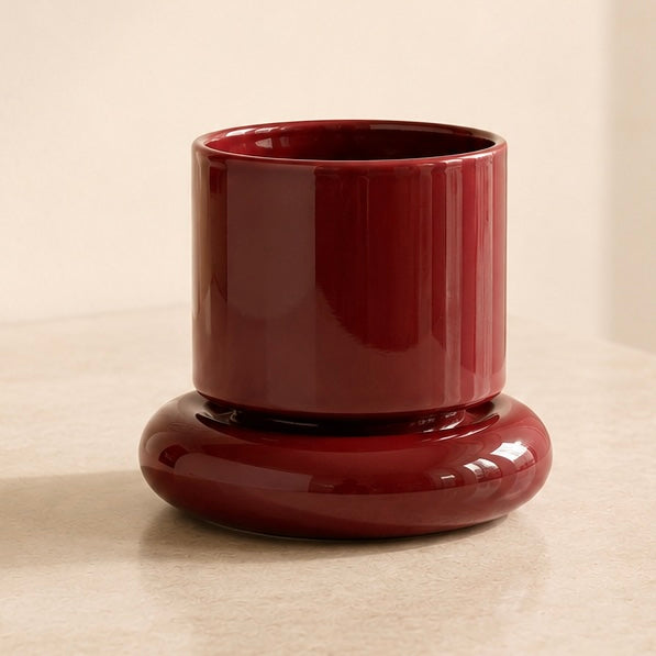 Design-Pflanzgefäß „Bordeaux“ – glänzende Keramik mit Statement-Sockel
