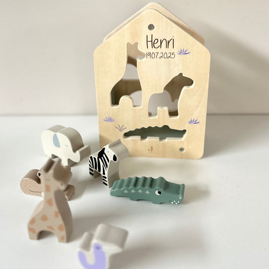 Holz-Sortierbox Jungle Jambo mit Gravur, nachhaltig und verspielt.