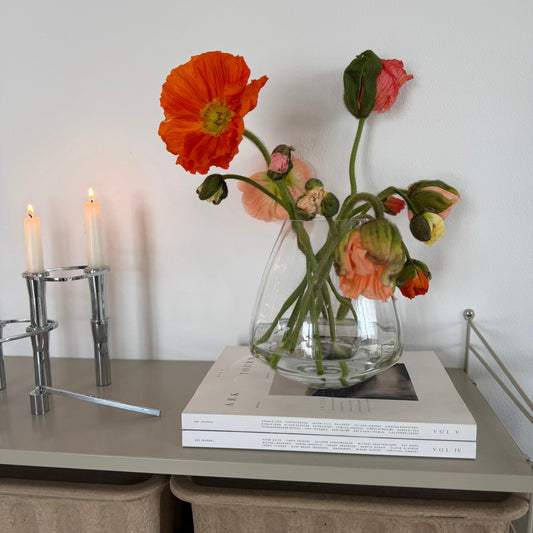 Gerillte Glasvase „Nordic Flow“ – minimalistische Vase aus klarem Glas