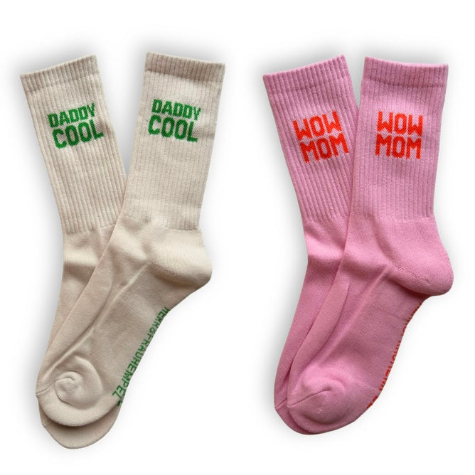 Socken „WOW MOM“ & „Daddy Cool“ – einzeln oder als Set
