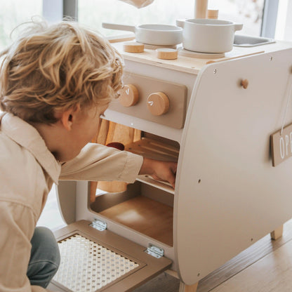 Kinderküche 'Bistro' aus Holz beige ab 3 Jahren - Label Label Schön Manufaktur